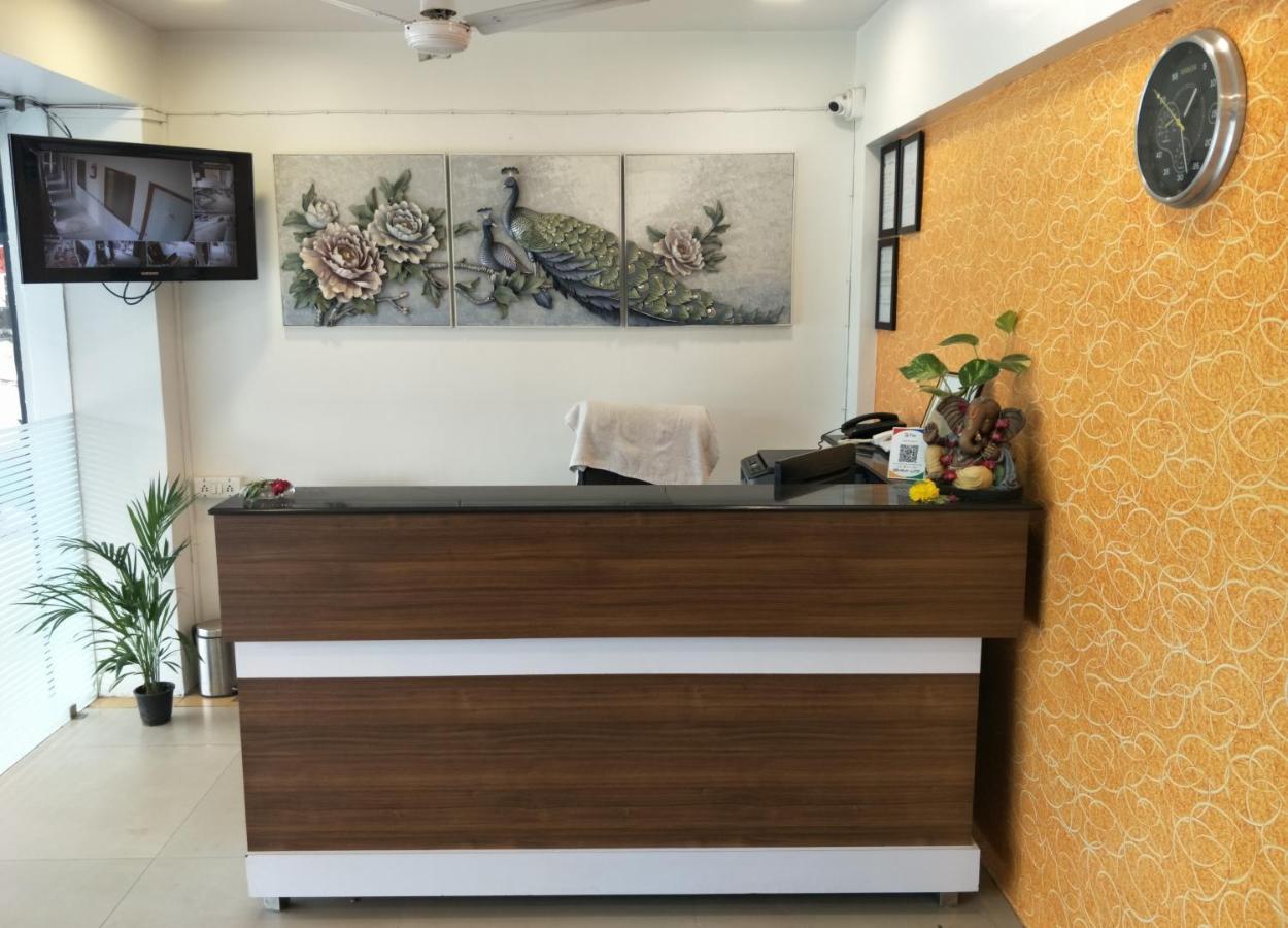 Hotel Runway Inn Ahmedabad Exterior foto