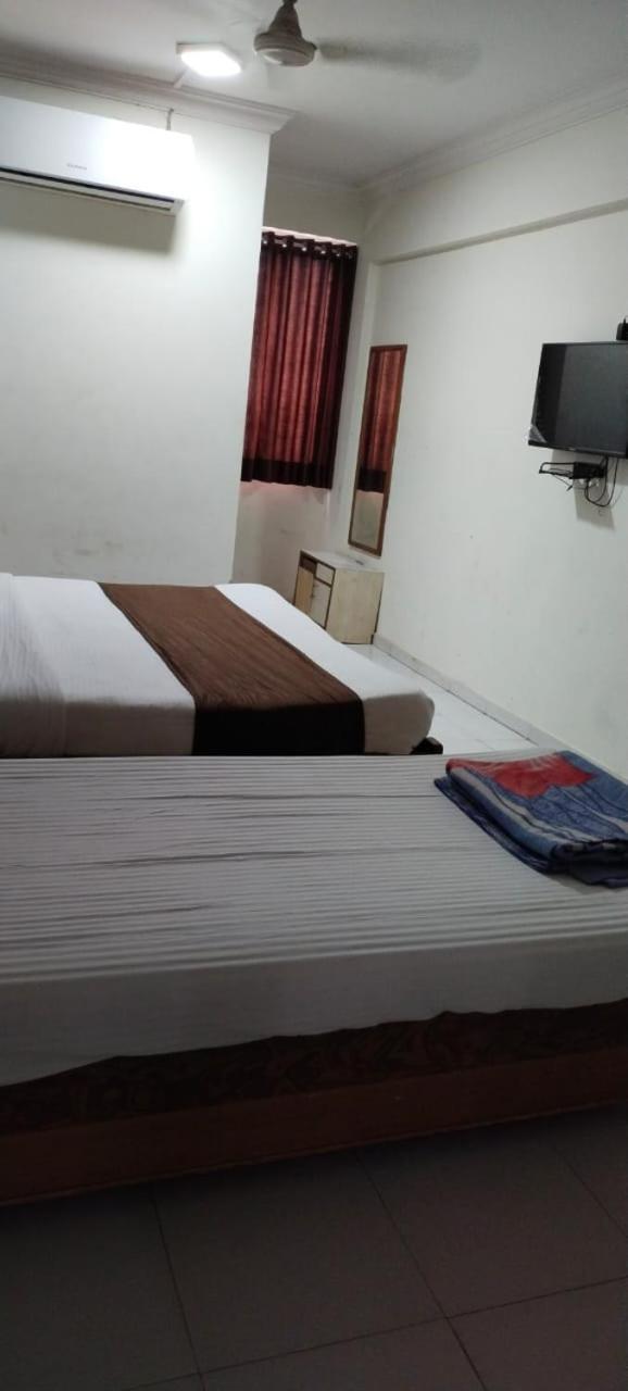 Hotel Runway Inn Ahmedabad Quarto foto