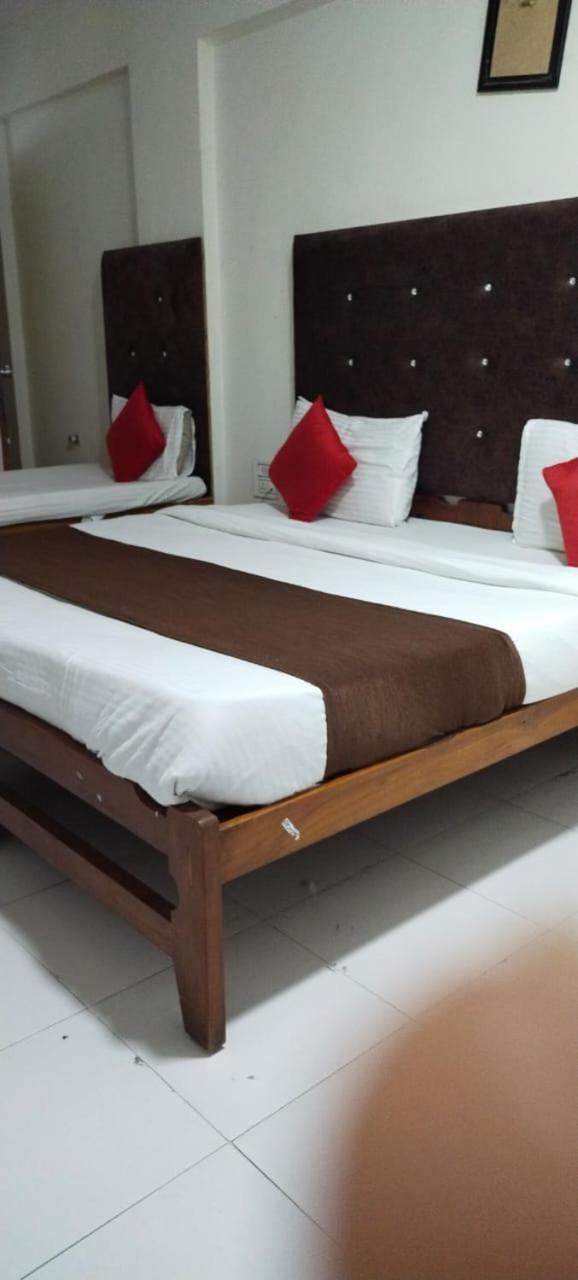 Hotel Runway Inn Ahmedabad Quarto foto
